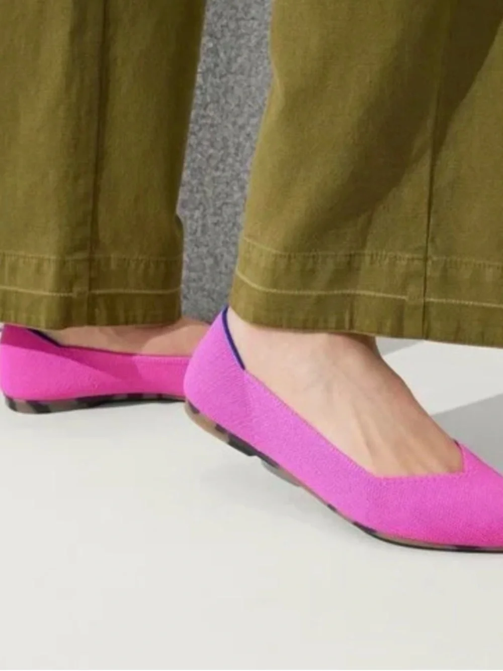 Rothy’s The Point in Dragonfruit - size 8 New!